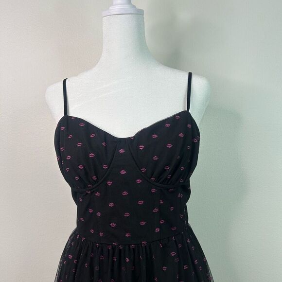 Betsey Johnson Vintage Black Mesh Midi Dress Pink Lip Fairy Goth Y2K Size 8 - Picture 2 of 14